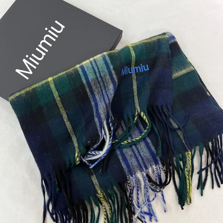 スーパーコピー ミュウミュウ マフラー