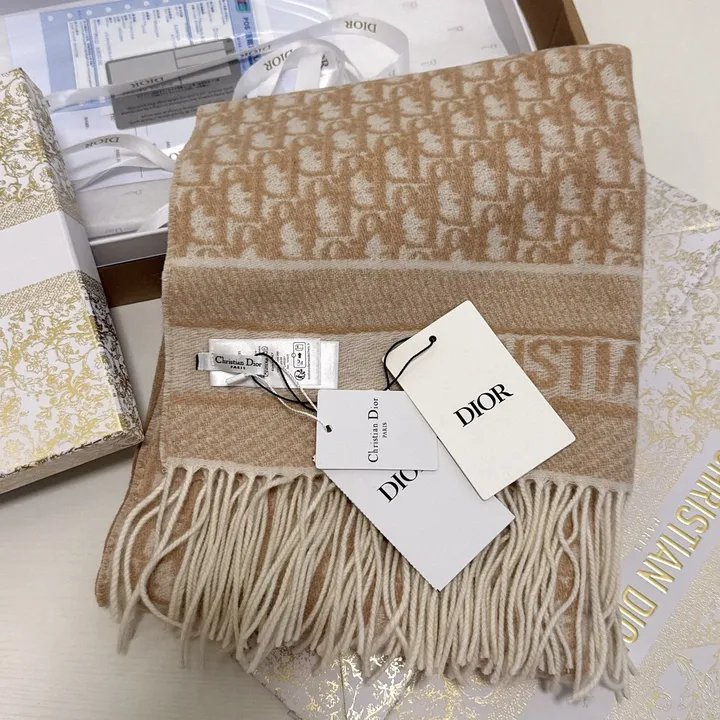 スーパーコピー ディオール マフラー