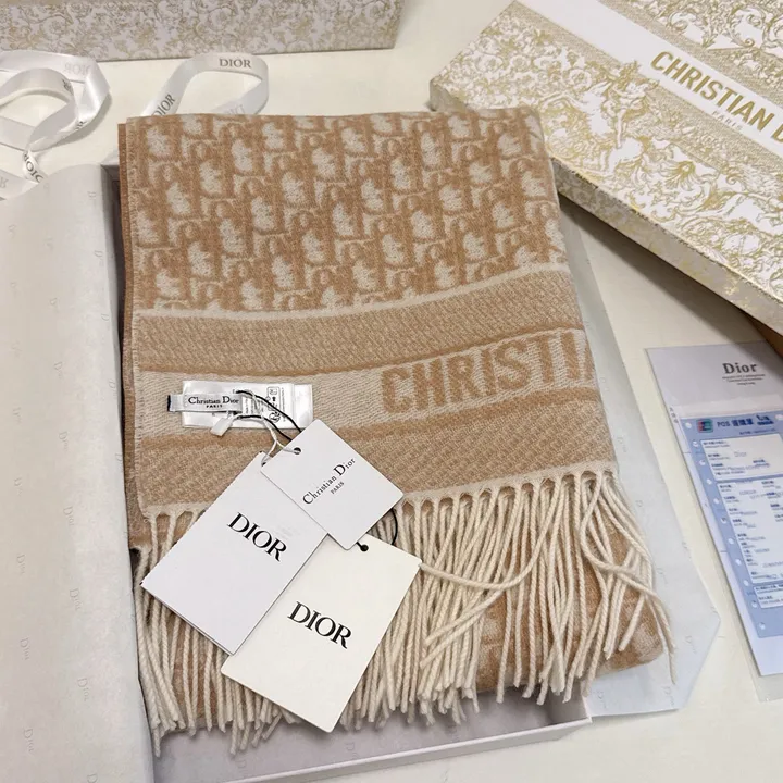 スーパーコピー ディオール マフラー