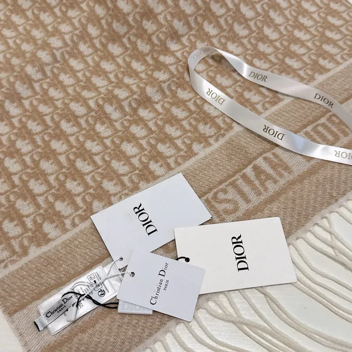 スーパーコピー ディオール マフラー