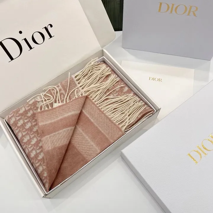 スーパーコピー ディオール マフラー