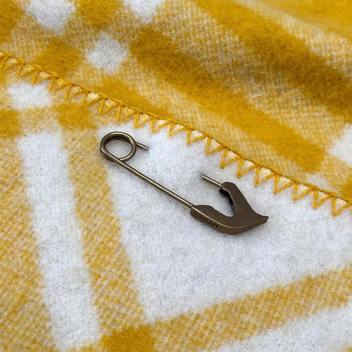 スーパーコピー バーバリー ス マフラー