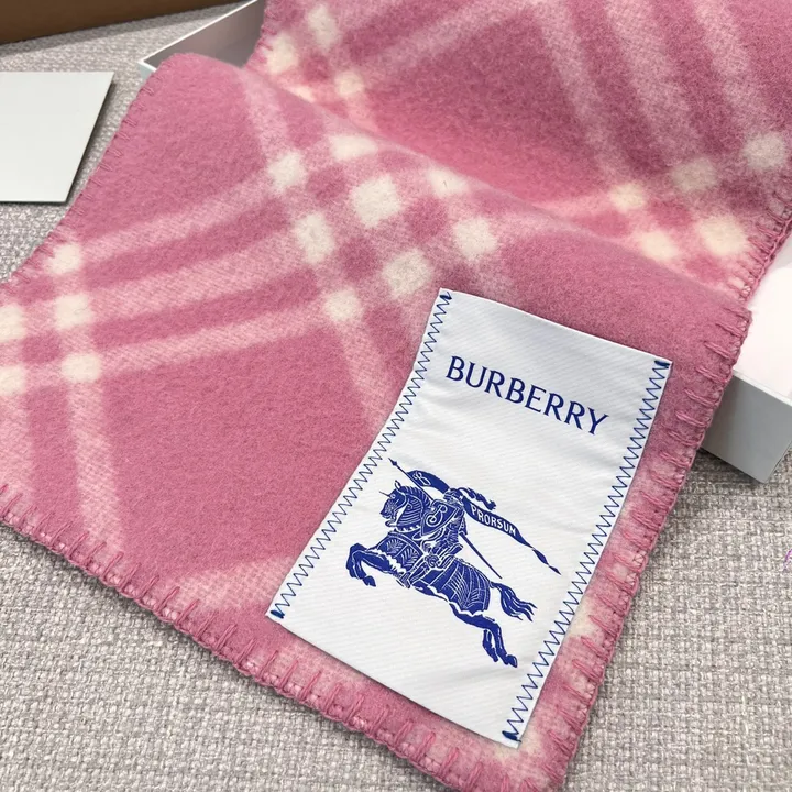 スーパーコピー バーバリー ス マフラー