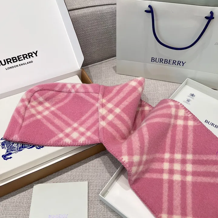 スーパーコピー バーバリー ス マフラー