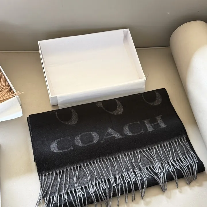 スーパーコピー コーチ マフラー