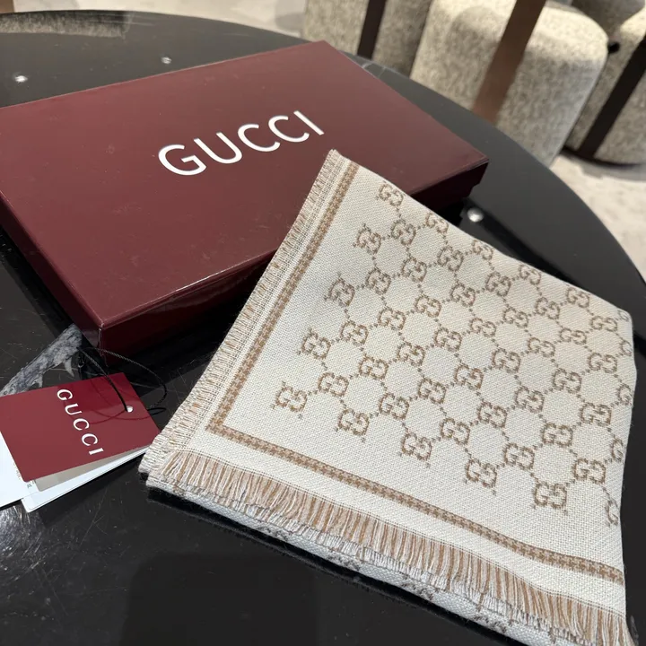 スーパーコピー グッチ マフラー