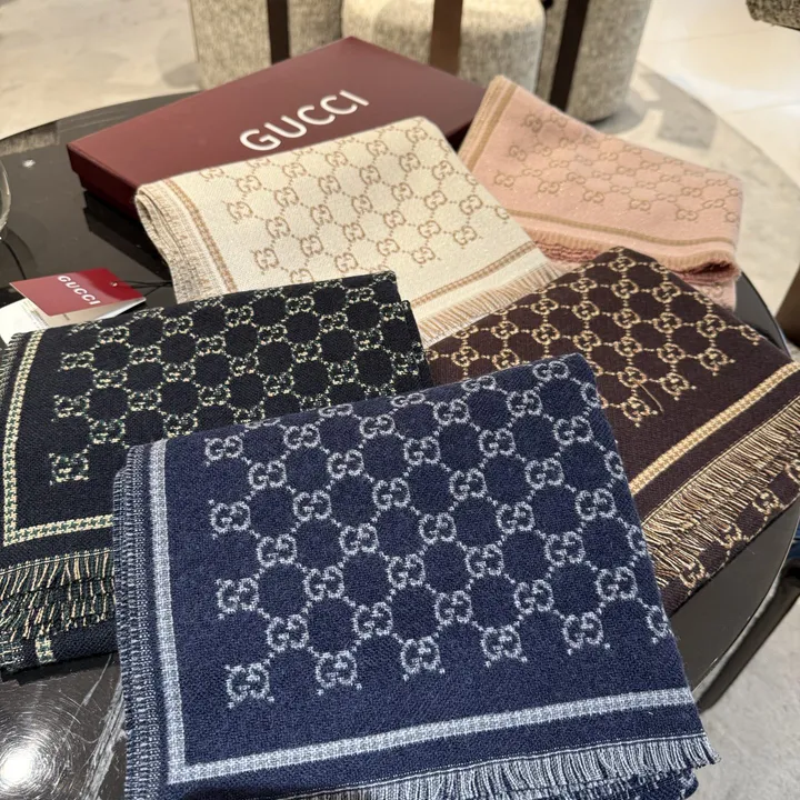 スーパーコピー グッチ マフラー