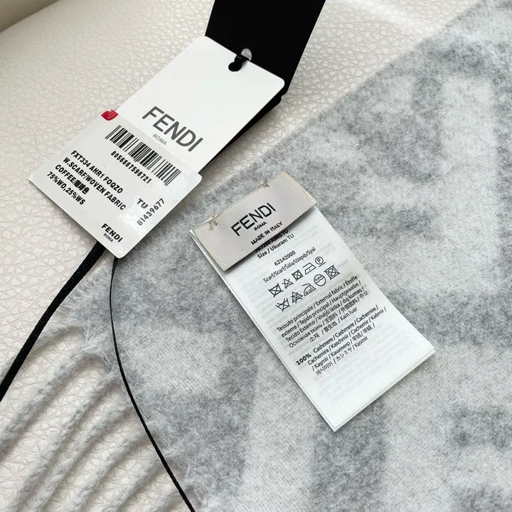 スーパーコピー フェンディ マフラー