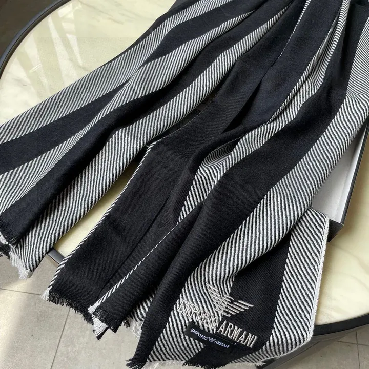 スーパーコピー フェンディ マフラー