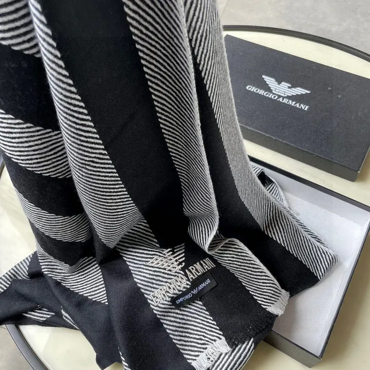 スーパーコピー フェンディ マフラー