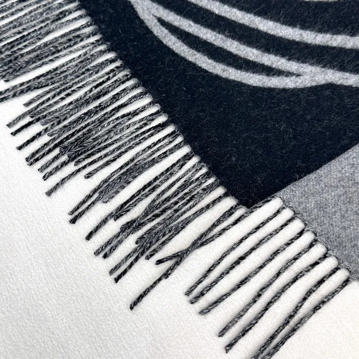 スーパーコピー ヴィヴィアン・ウエストウッド マフラー