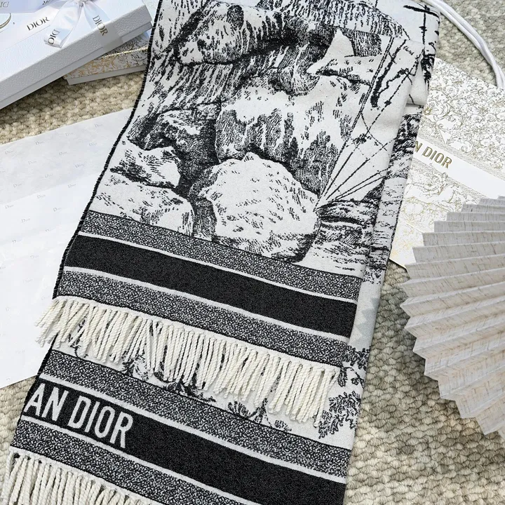 スーパーコピー ディオール マフラー