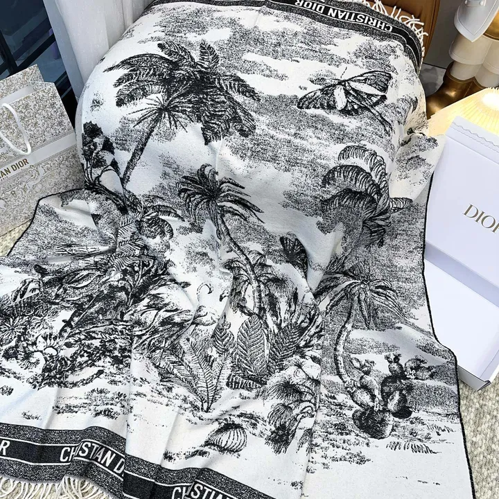 スーパーコピー ディオール マフラー