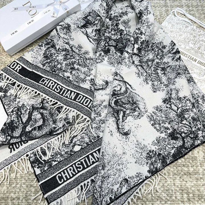 スーパーコピー ディオール マフラー