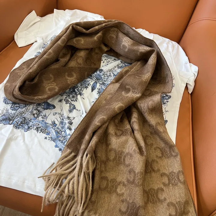 スーパーコピー セリーヌ マフラー