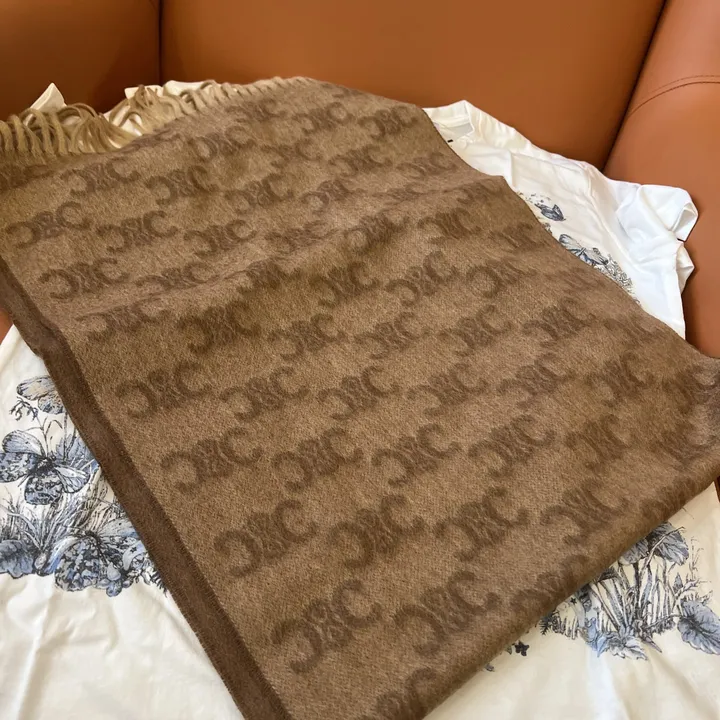 スーパーコピー セリーヌ マフラー