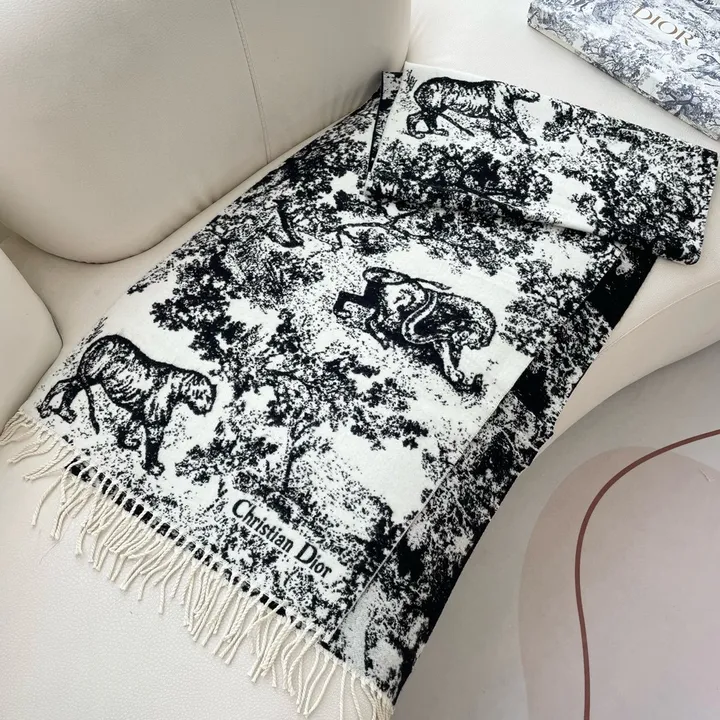 スーパーコピー グッチ マフラー