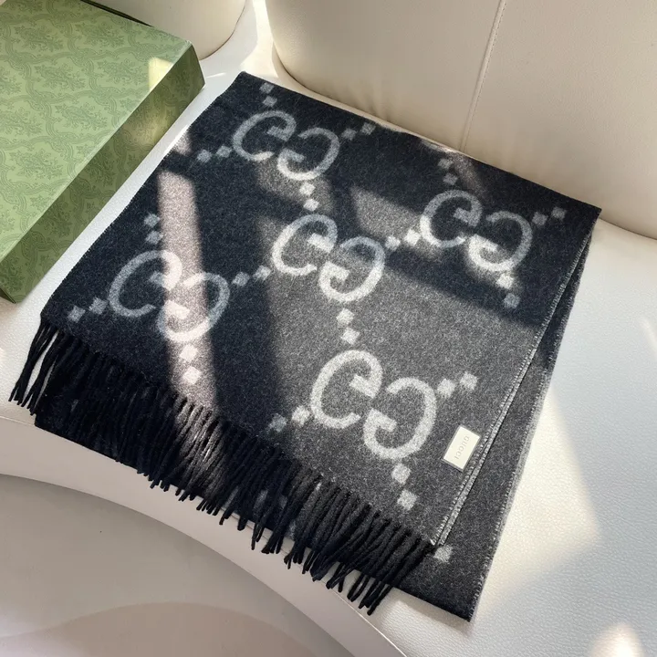 スーパーコピー グッチ マフラー