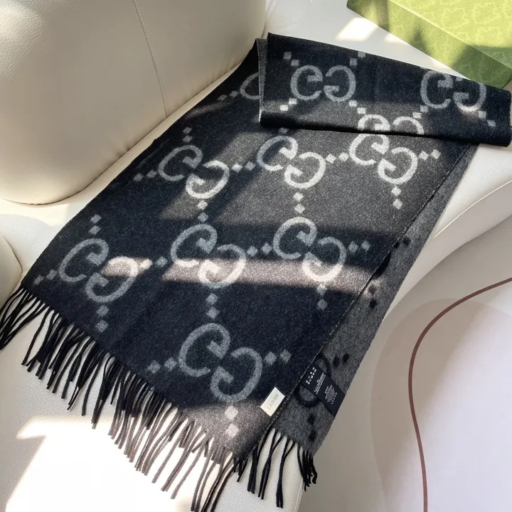 スーパーコピー グッチ マフラー