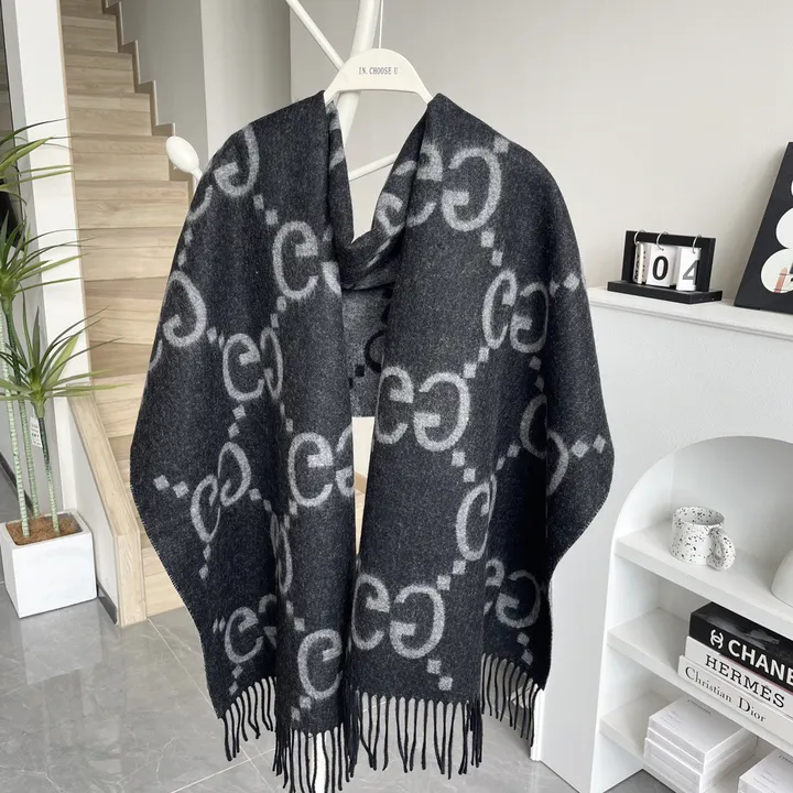 スーパーコピー グッチ マフラー