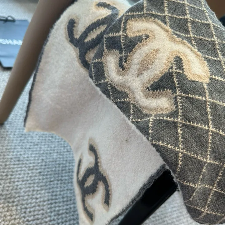 スーパーコピー シャネル マフラー