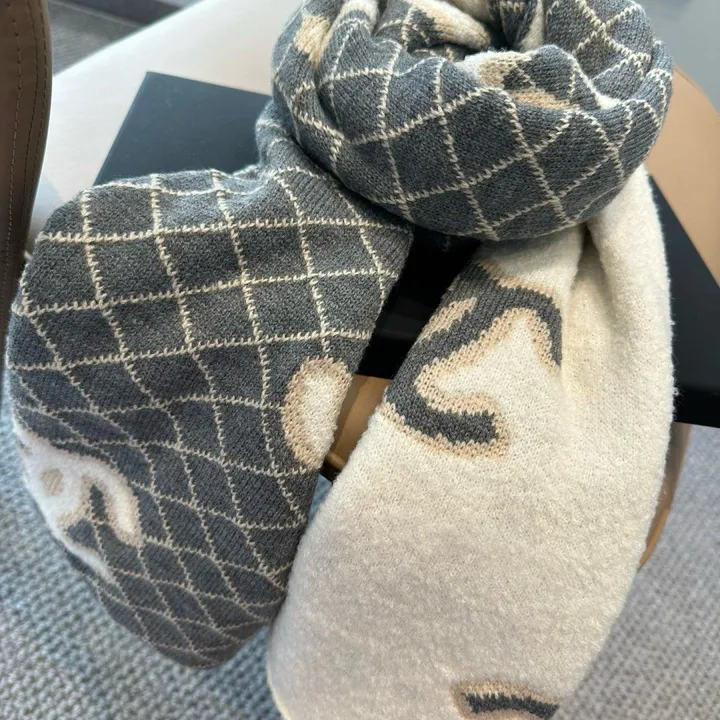 スーパーコピー シャネル マフラー