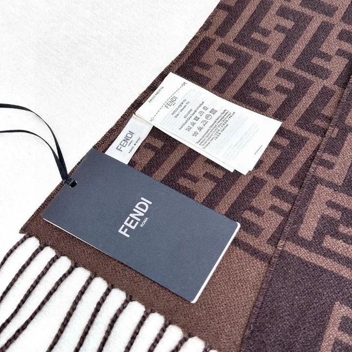 スーパーコピー フェンディ マフラー