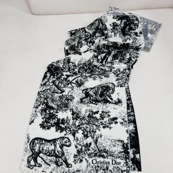 スーパーコピー ディオール マフラー