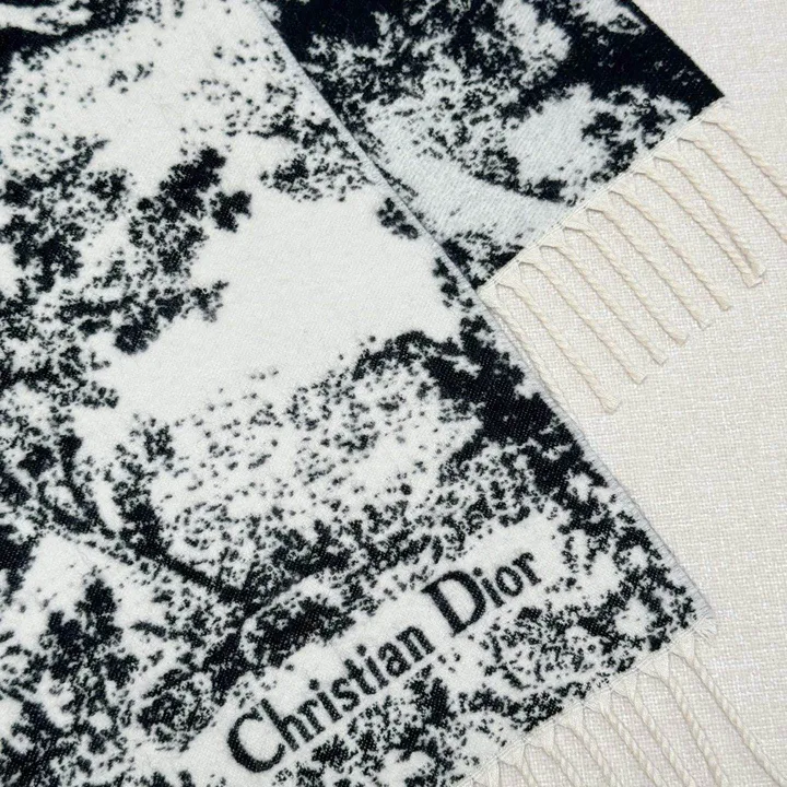 スーパーコピー ディオール マフラー