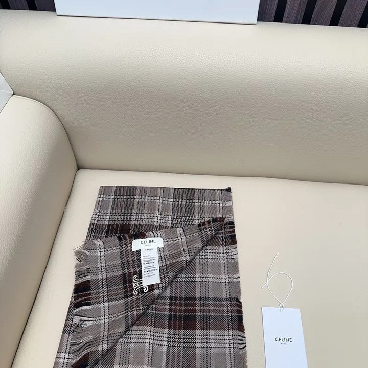 スーパーコピー セリーヌ マフラー