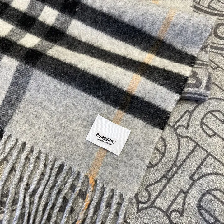 スーパーコピー バーバリー ス マフラー