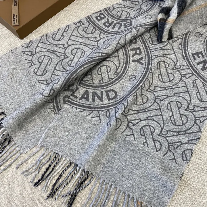 スーパーコピー バーバリー ス マフラー