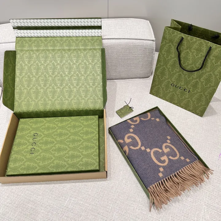 スーパーコピー グッチ マフラー