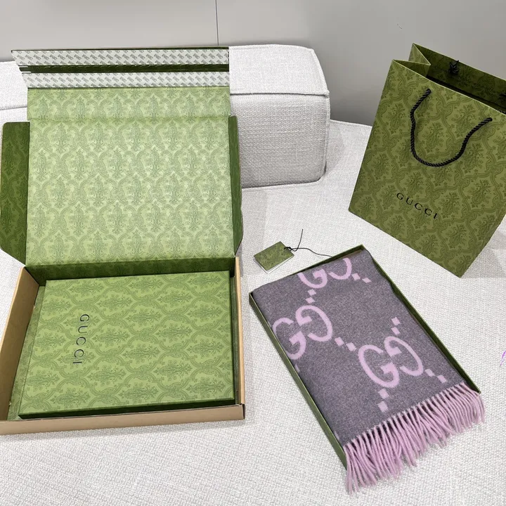 スーパーコピー グッチ マフラー