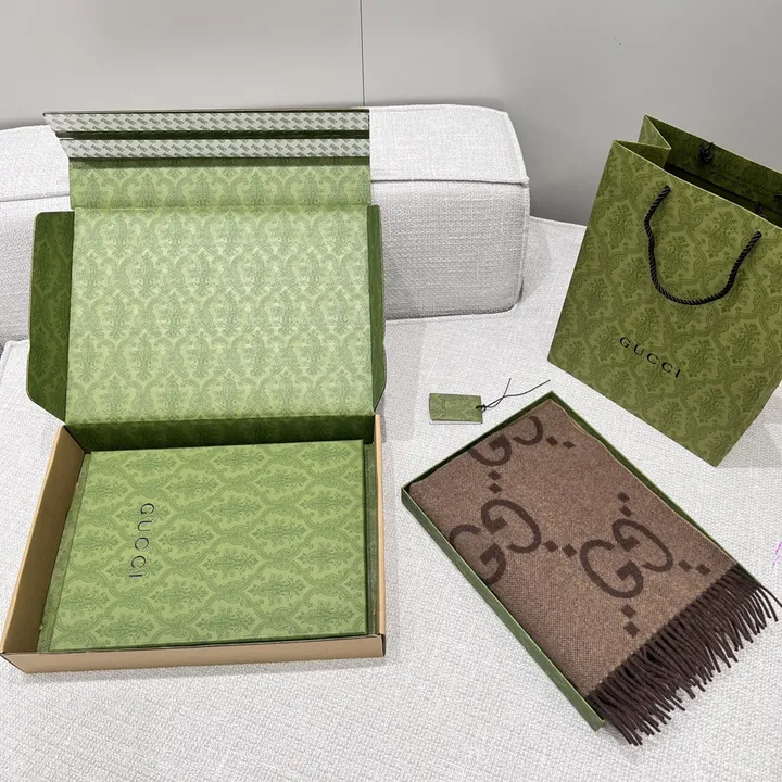 スーパーコピー グッチ マフラー