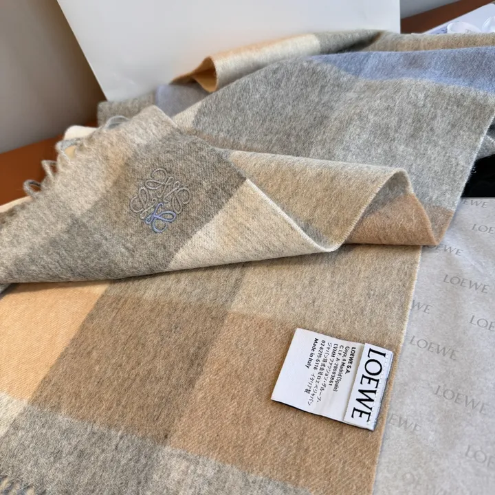 スーパーコピー ロエベ マフラー