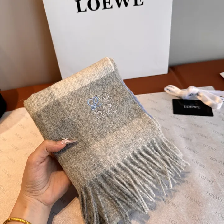 スーパーコピー ロエベ マフラー