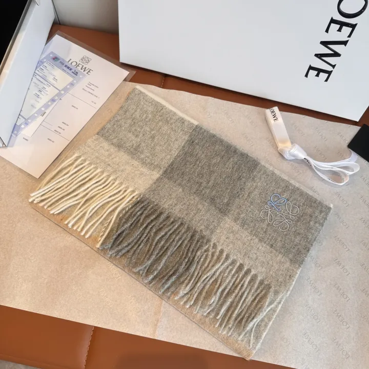 スーパーコピー ロエベ マフラー