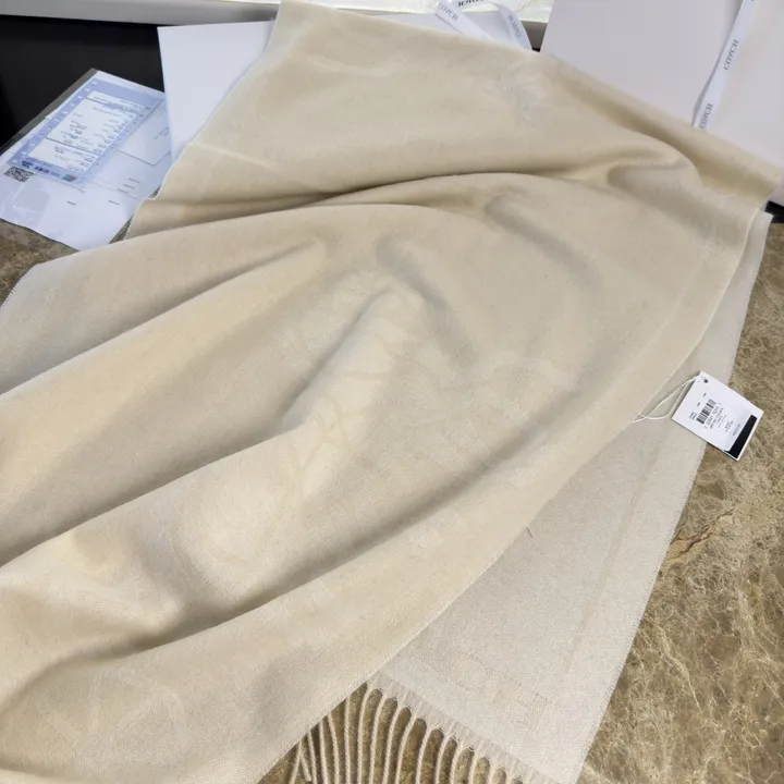 スーパーコピー コーチ マフラー