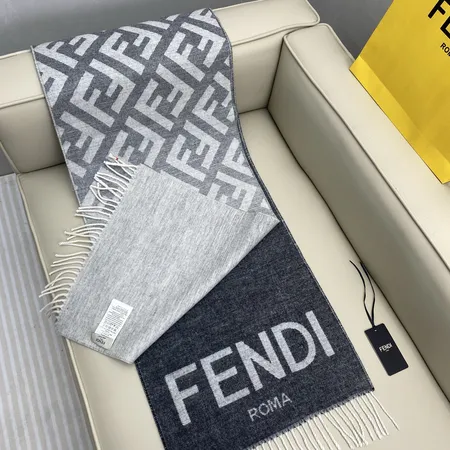 スーパーコピー フェンディ マフラー