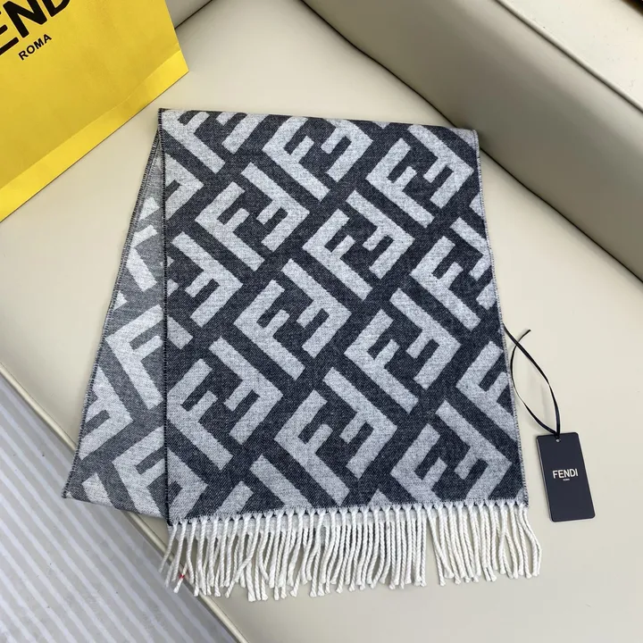 スーパーコピー フェンディ マフラー