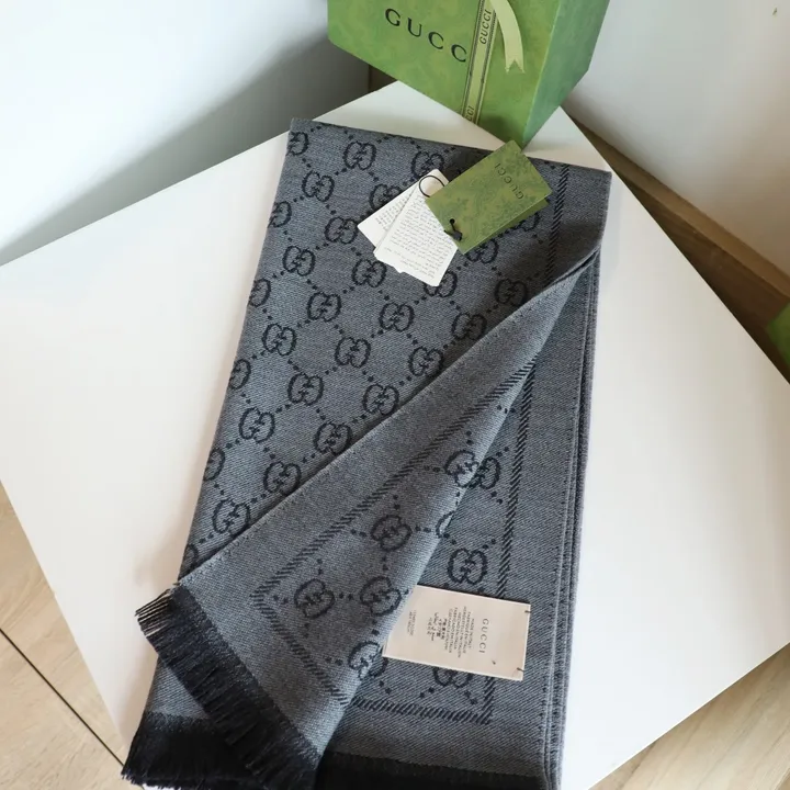 スーパーコピー グッチ マフラー