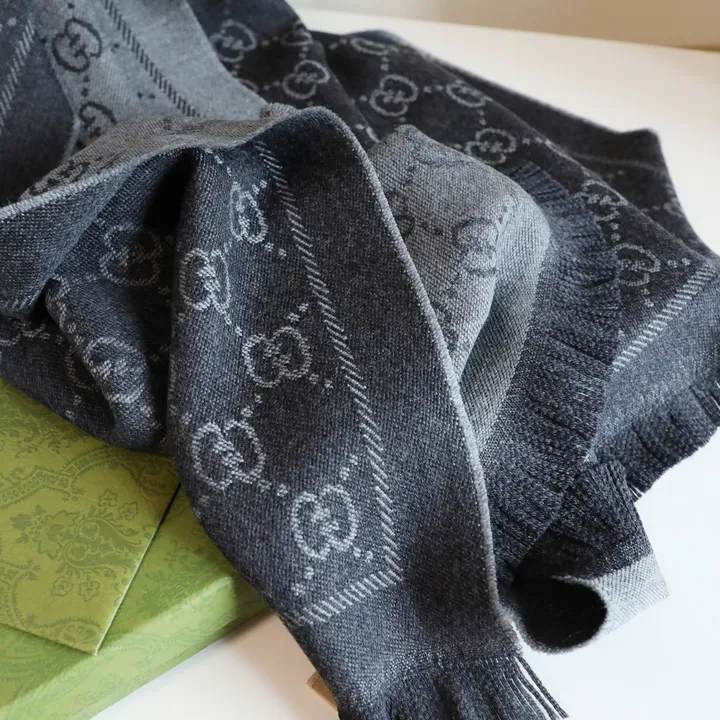 スーパーコピー グッチ マフラー