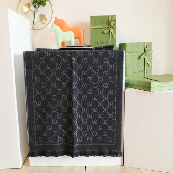 スーパーコピー グッチ マフラー