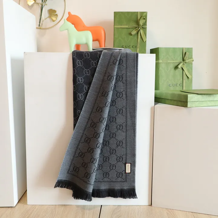 スーパーコピー グッチ マフラー