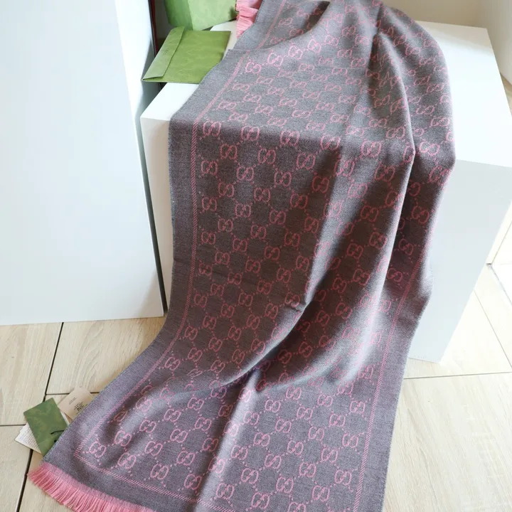 スーパーコピー グッチ マフラー