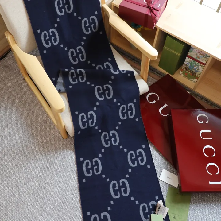 スーパーコピー グッチ マフラー