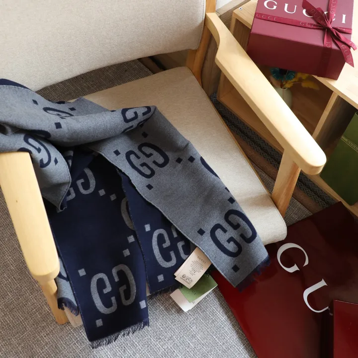 スーパーコピー グッチ マフラー