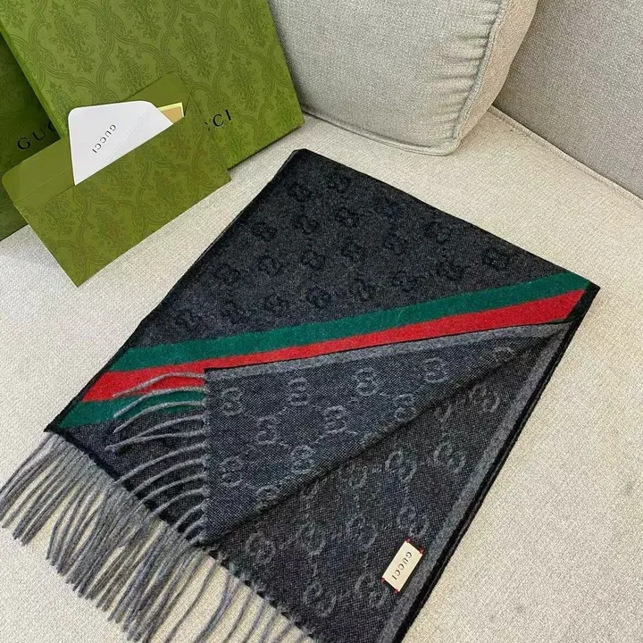 スーパーコピー グッチ マフラー