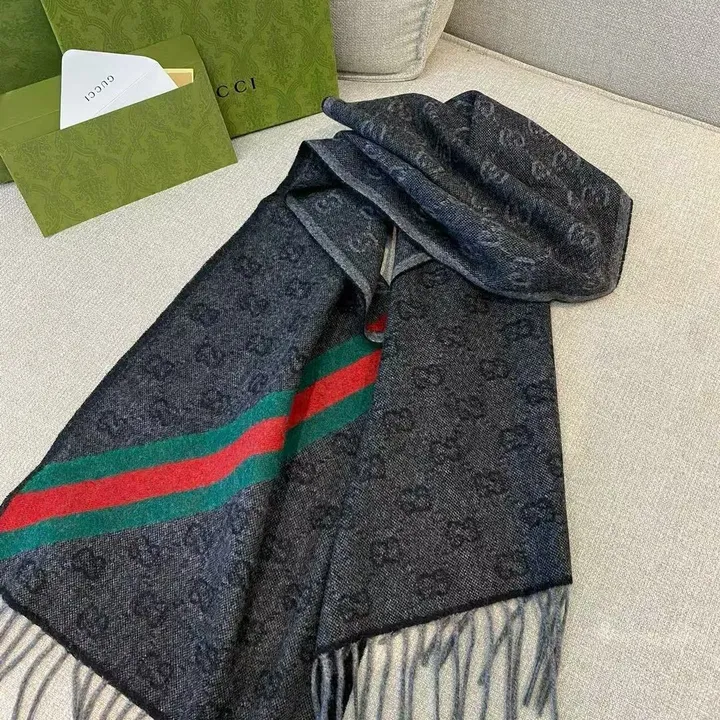 スーパーコピー グッチ マフラー